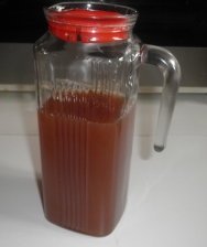 Agua de los membrillos con azúcar.