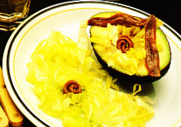Aguacate relleno