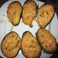 Aguacates calientes en microondas