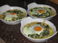 Ajos tiernos con gambas y huevos