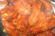 Alas de pollo al vino blanco