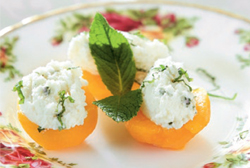Albaricoques rellenos de crocanti de queso