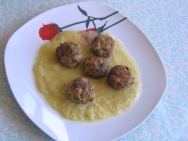 Albóndigas de tartar en salsa