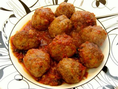 Albondigas de ternera con tomate