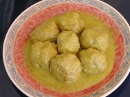Albóndigas en salsa de almendras