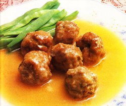 Albóndigas en salsa de yogur