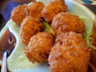 Albóndigas fritas de camarón