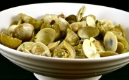 Alcachofas con almejas