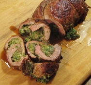 Aleta  de ternera rellena de espinacas