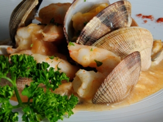Almejas con gambas