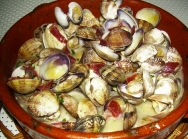 Almejas con jamón