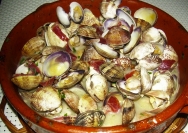 Almejas con jamón serrano