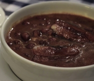Alubias rojas con morcilla