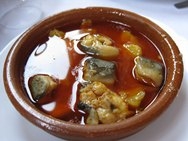Anguilas en ajo y pimentón