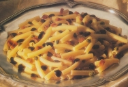 Apio con aceitunas negras