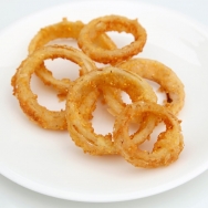 Aros de cebolla fritos