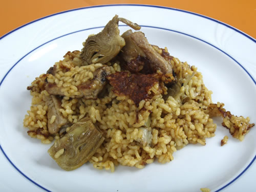 Arroz con alcachofas