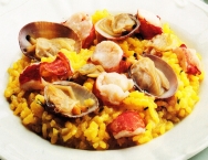 Arroz con bogavante, almejas y berberechos
