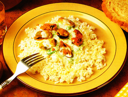 Arroz con salsa de mejilones
