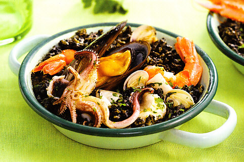 Arroz negro con marisco
