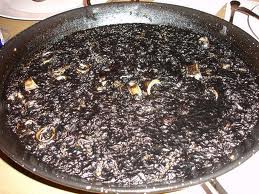 Arroz negro con sepia y calamar