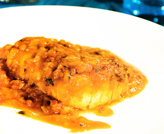 Bacalao con salsa de pimientos choriceros