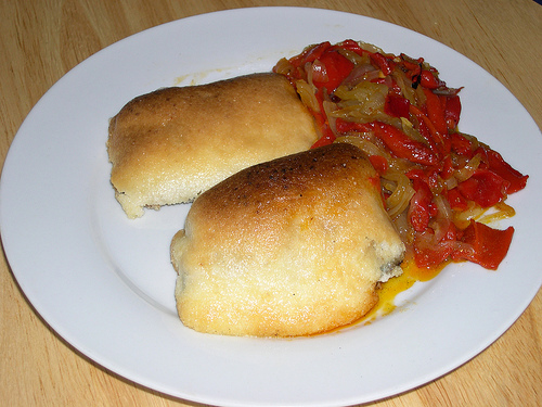 Bacalao con samfaina y mouselina de ajos tiernos