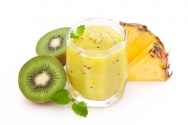 Batido de piña y kiwi