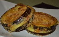 Berenjenas rellenas de queso y jamón, rebozadas