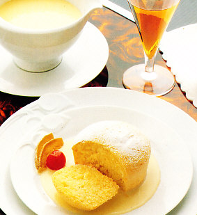 Bizcocho blanco con natillas