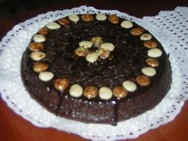 Bizcocho con chocolate y almendras