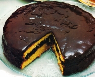 Bizcocho de chocolate y almendras