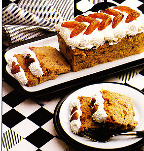 Bizcocho de frutos secos y café