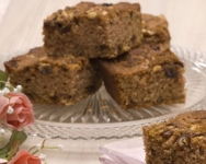 Bizcocho de nueces y dátiles