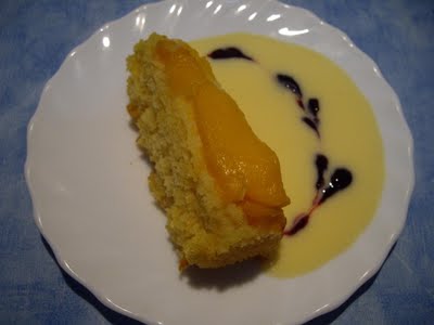 Bizcocho, jarabe y crema de yemas