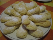 Bizcochos de soletilla rellenos de crema