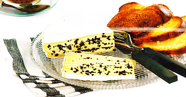 Brie macerado con trufa