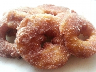 Buñuelos de manzana a la gallega