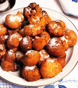 Buñuelos rellenos de crema