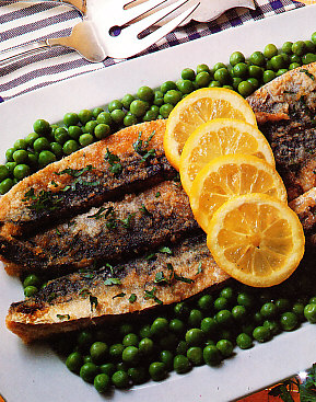 Caballas con guisantes