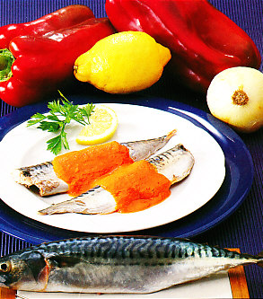 Caballas con salsa de pimiento