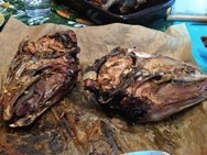 Cabezas de cabrito asadas