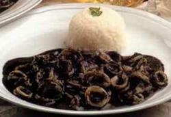 Calamares en su tinta