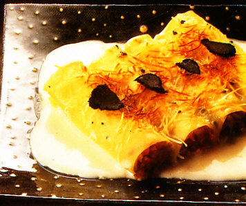 Canelones de setas con salsa de trufas