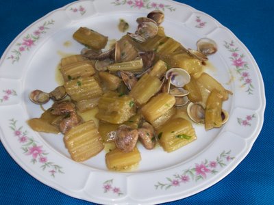 Cardos con almejas