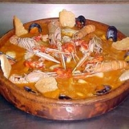 Cazuela de pescado y mariscos