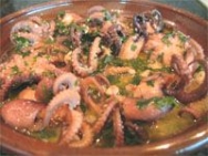 Cazuela de pulpitos al ajillo