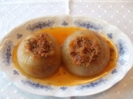 Cebollas rellenas de atún