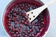 Cerezas al vino tinto