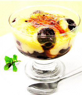 Cerezas con crema quemada